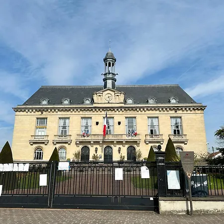 T2 Cosy & Calme - Gare A 1 Min Acces Direct Paris & Cdg * Aulnay-sous-Bois