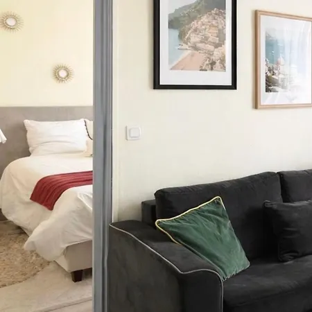 T2 Cosy & Calme - Gare A 1 Min Acces Direct Paris & Cdg * Aulnay-sous-Bois