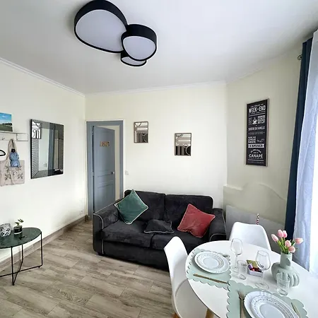 T2 Cosy & Calme - Gare A 1 Min Acces Direct Paris & Cdg Apartment *