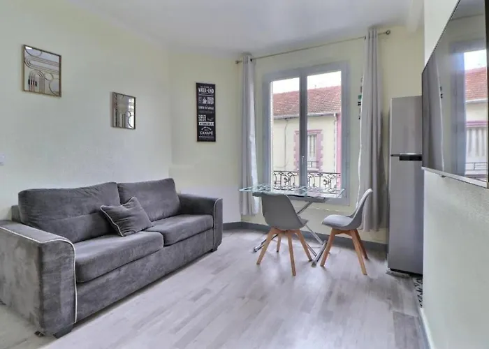 Le Cocon Lumineux オルネー・スー・ボア